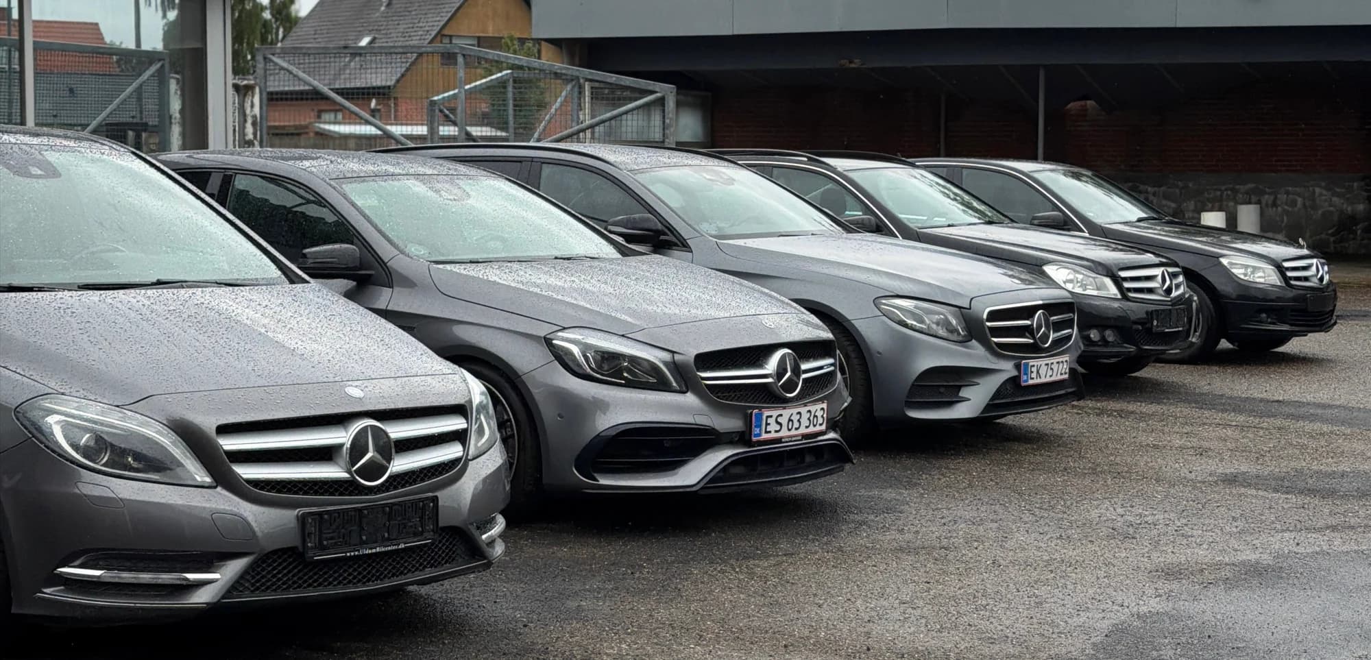 Biler foran NORCH Garage i Bjerringbro